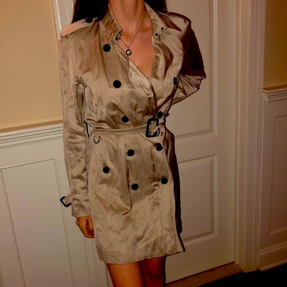 Burberry luxe Trench!